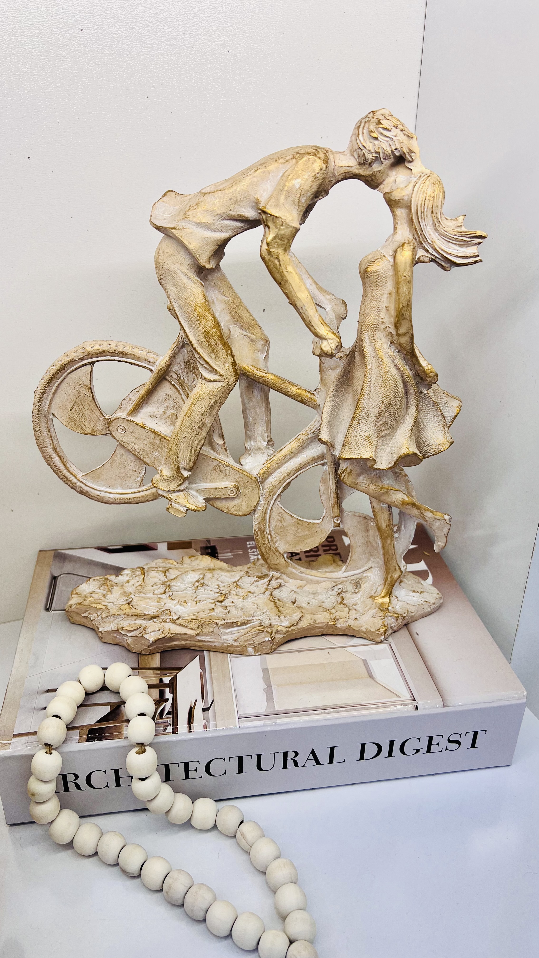 تندیس عشق تندیس عشق دوچرخه‌سوار