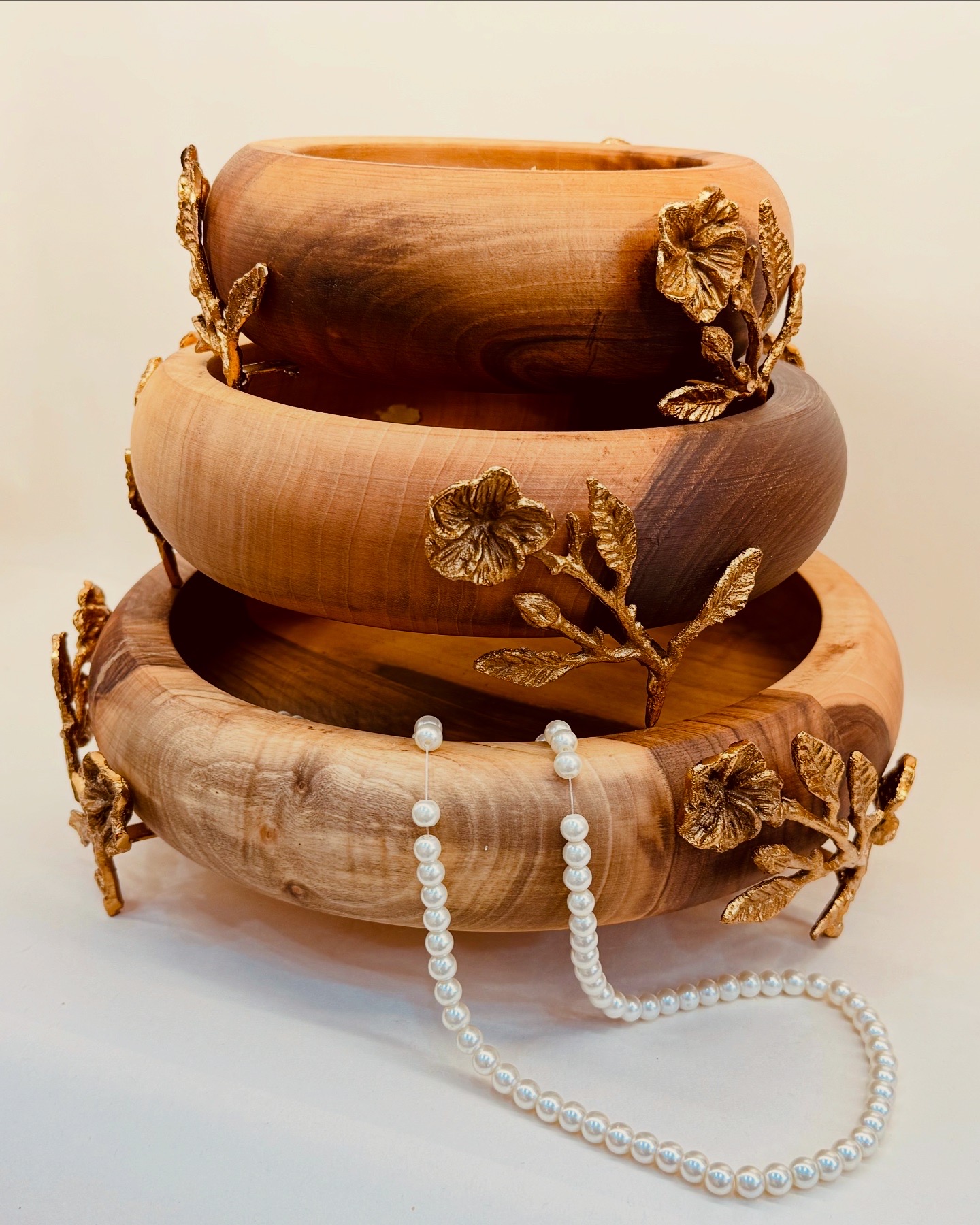 ست پذیرایی ۵ تکه چوب گردو و گل برنجی لوکس